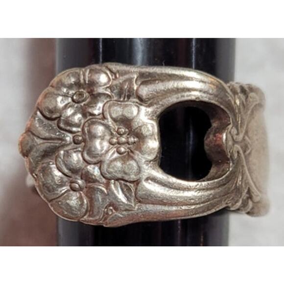 Eternally yours Spoon Ring Handmade Size 8.25 Silver Plated Floral Pattern - Picture 1 of 9